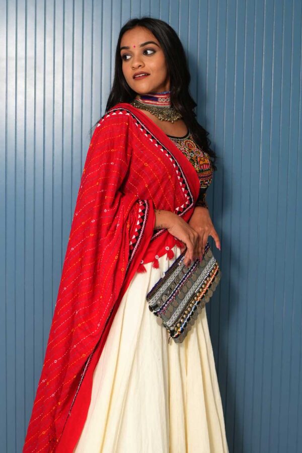 Jagruti Website 06-02 Classy Black Embroidered Chaniya Choli Set