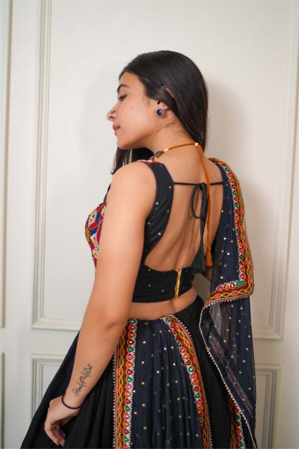 Jagruti Website 06-05 Black Raas Chaniya Choli