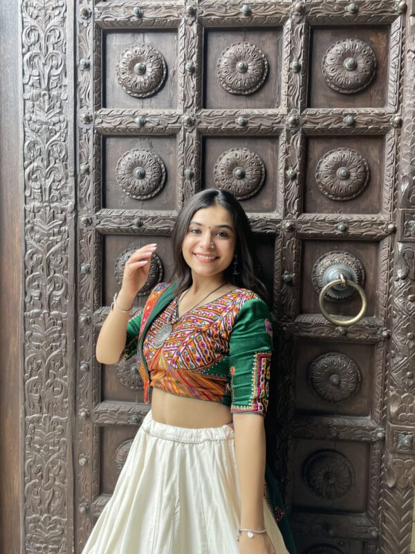 WHITE GREEN CC-5.3 Kutchi Vinatge Green White Chaniya Choli Set