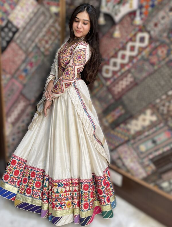 WHITE & WHITE CC-7.4 Pearl White Embroidery Chaniya Choli Set