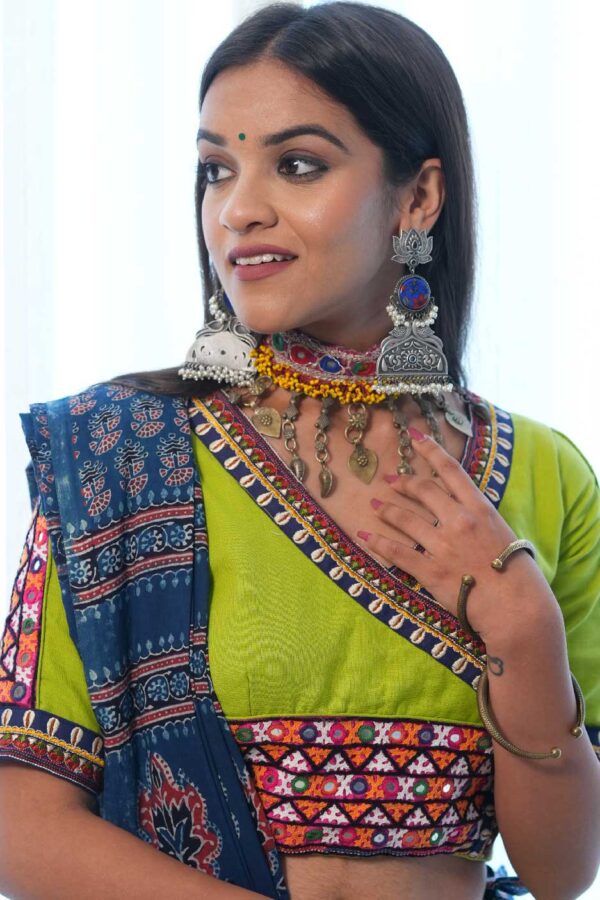 Jagruti Website 04-01 (1) Green & Blue Chaniya Choli Set